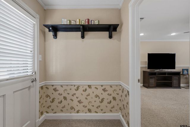 327 Peaceful Woods Trail, Holly Lake Ranch, TX 75765