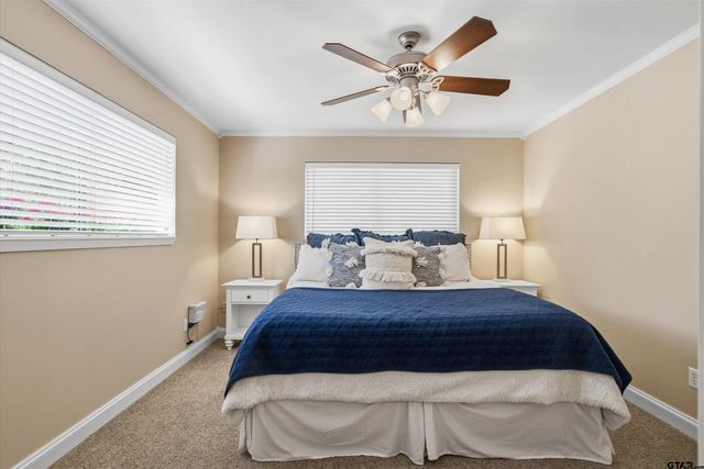 327 Peaceful Woods Trail, Holly Lake Ranch, TX 75765