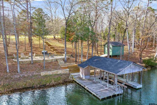 327 Peaceful Woods Trail, Holly Lake Ranch, TX 75765