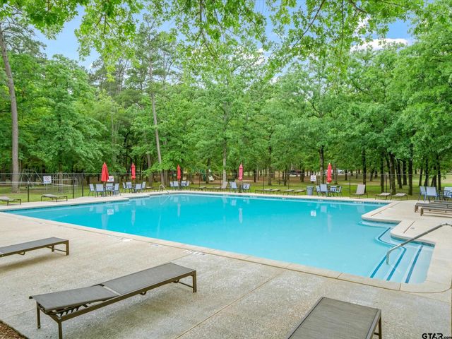 327 Peaceful Woods Trail, Holly Lake Ranch, TX 75765