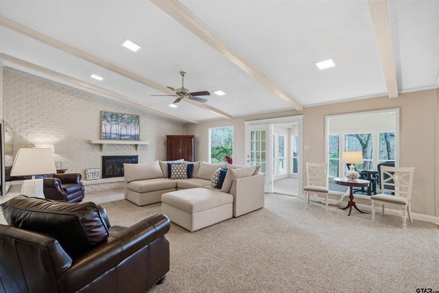 327 Peaceful Woods Trail, Holly Lake Ranch, TX 75765