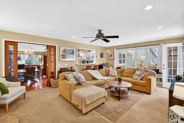 1910 La Sierra Way, Madison, WI 53716