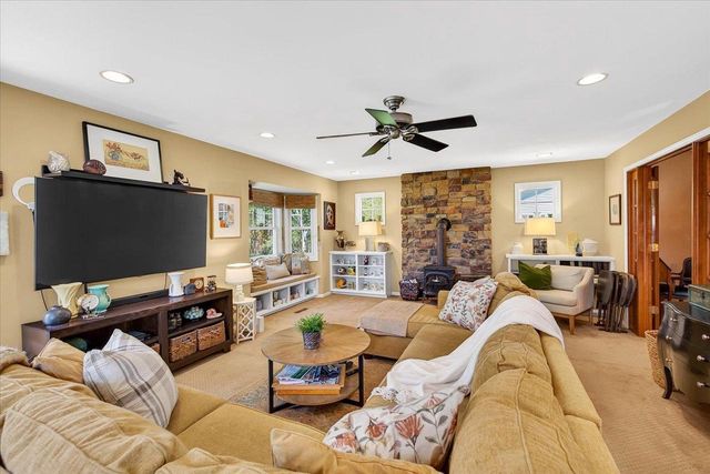 1910 La Sierra Way, Madison, WI 53716