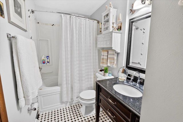 1910 La Sierra Way, Madison, WI 53716
