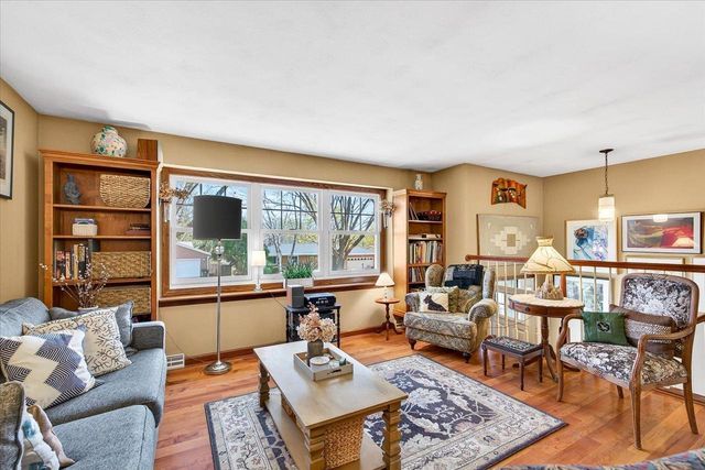 1910 La Sierra Way, Madison, WI 53716