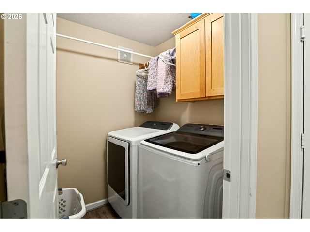 35365 OAKWOOD Dr, St Helens, OR 97051