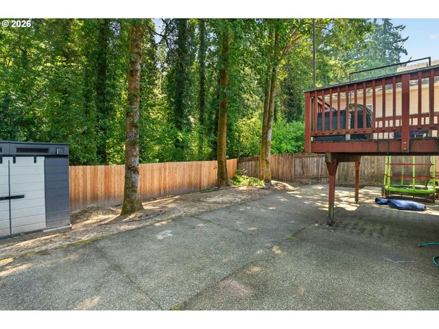 35365 OAKWOOD Dr, St Helens, OR 97051