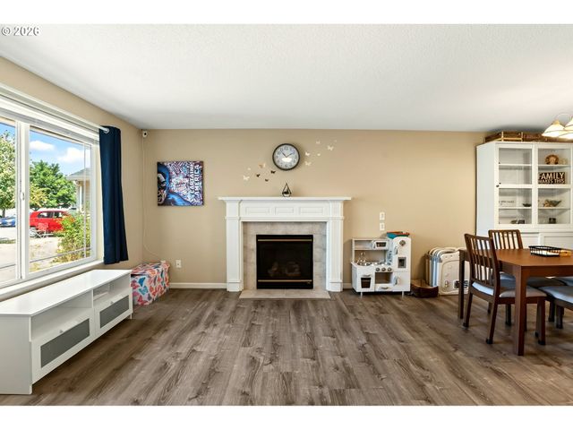 35365 OAKWOOD Dr, St Helens, OR 97051