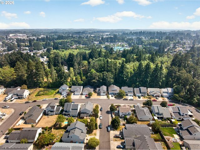 35365 OAKWOOD Dr, St Helens, OR 97051
