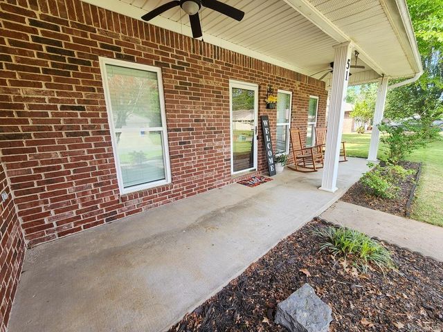 51 Donna Kay Drive, Greenbrier, AR 72058