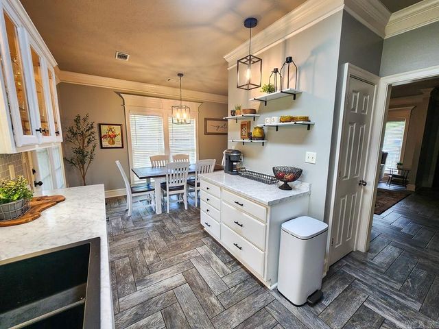 51 Donna Kay Drive, Greenbrier, AR 72058
