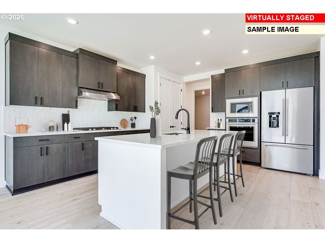 7326 Se Treeline St, Hillsboro, OR 97123