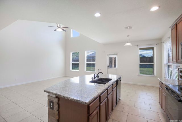 4580 Split Oak, Schertz, TX 78108