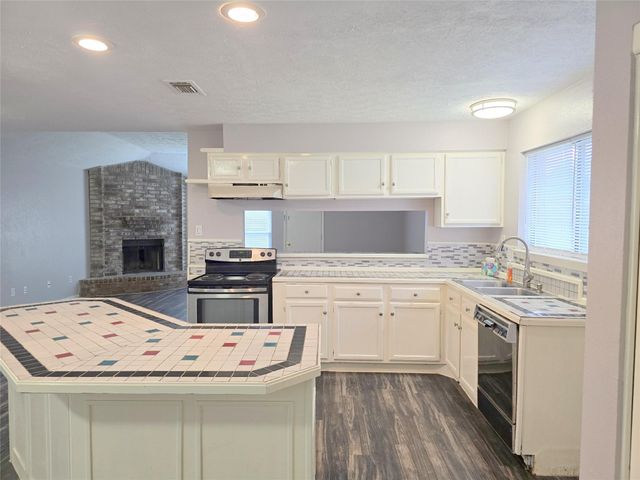 1335 Willersley Lane, Channelview, TX 77530