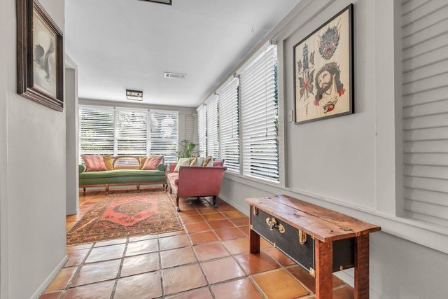 2608 Hopkins Street, Houston, TX 77006