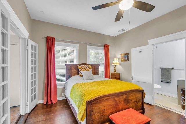 2608 Hopkins Street, Houston, TX 77006