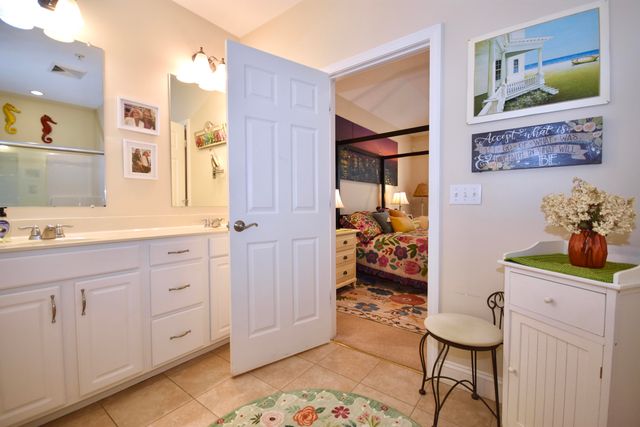 6 Chadwick Court, Mashpee, MA 02649