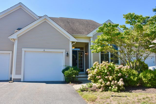 6 Chadwick Court, Mashpee, MA 02649