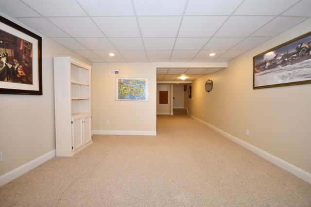 6 Chadwick Court, Mashpee, MA 02649