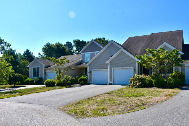 6 Chadwick Court, Mashpee, MA 02649