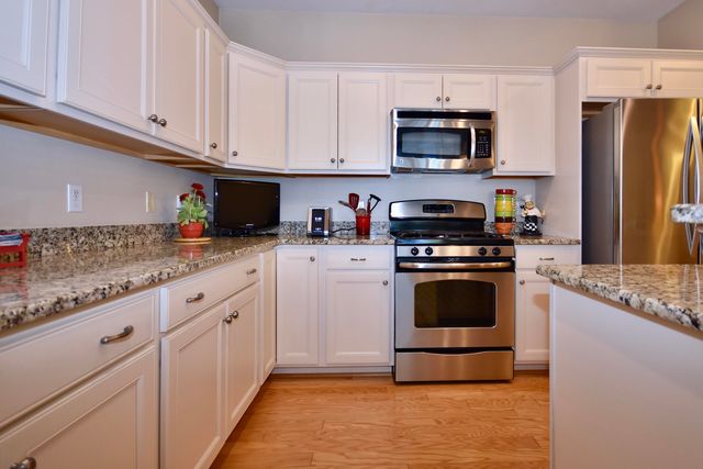 6 Chadwick Court, Mashpee, MA 02649