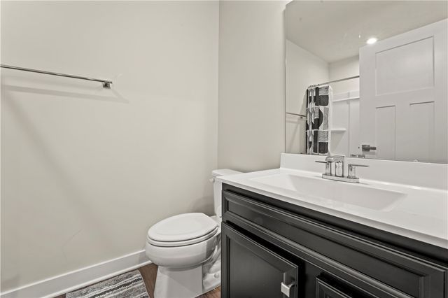 702 GREENWOOD DR, North Strabane, PA 15317