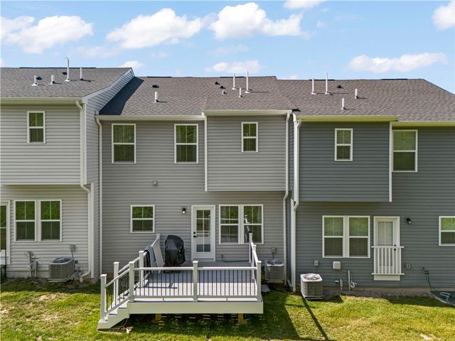702 GREENWOOD DR, North Strabane, PA 15317
