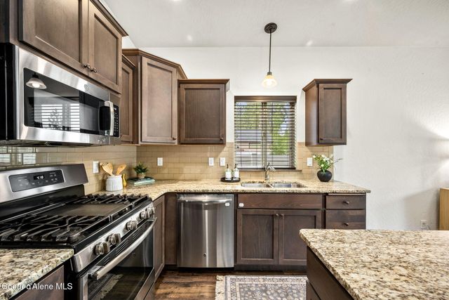 6644 N Idlewood DR, Coeur D'alene, ID 83815