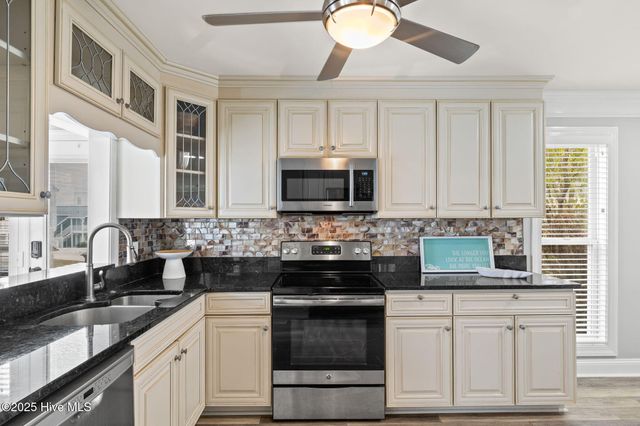 127 Starfish Drive, Supply, NC 28462