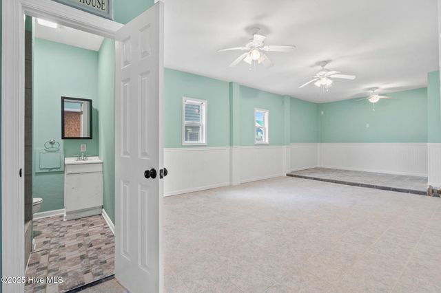 127 Starfish Drive, Supply, NC 28462