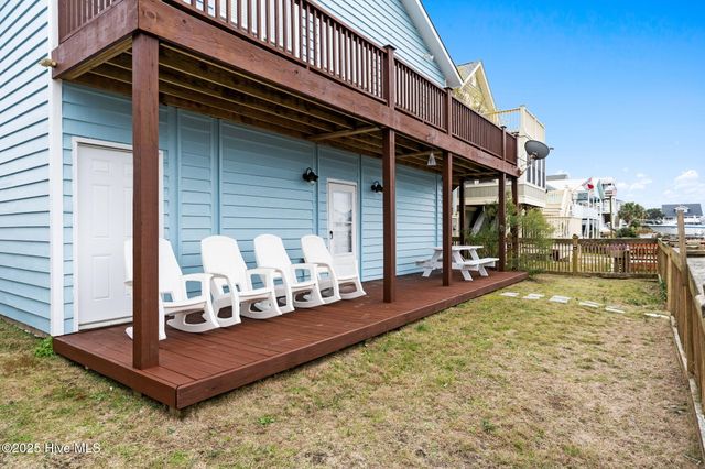 127 Starfish Drive, Supply, NC 28462