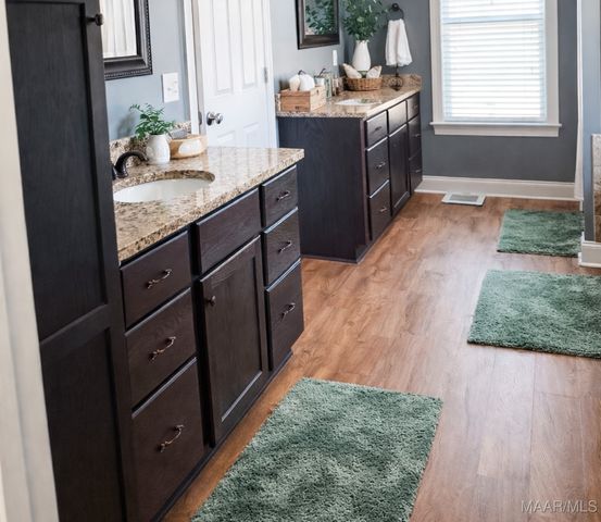 200 Jennifer Lane, Deatsville, AL 36022