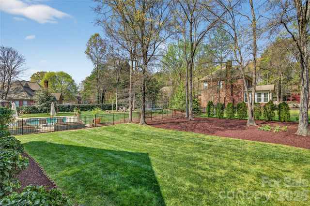 12800 Darby Chase Drive, Charlotte, NC 28277