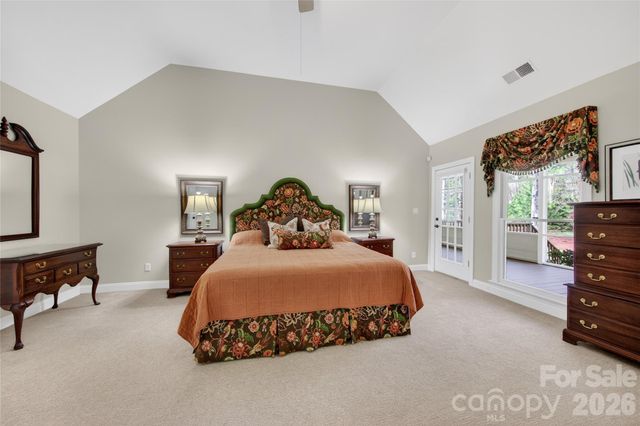 12800 Darby Chase Drive, Charlotte, NC 28277