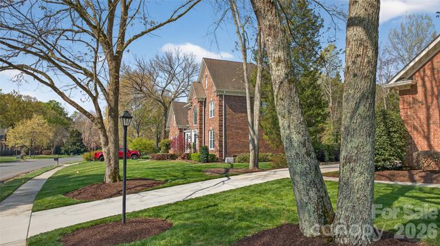 12800 Darby Chase Drive, Charlotte, NC 28277