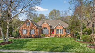 12800 Darby Chase Drive, Charlotte, NC 28277