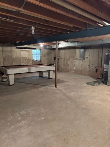 1134 Jamestown Court, Schaumburg, IL 60193