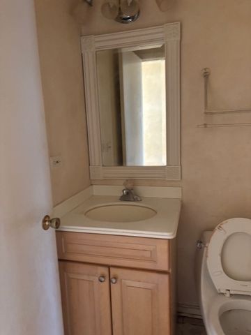 1134 Jamestown Court, Schaumburg, IL 60193