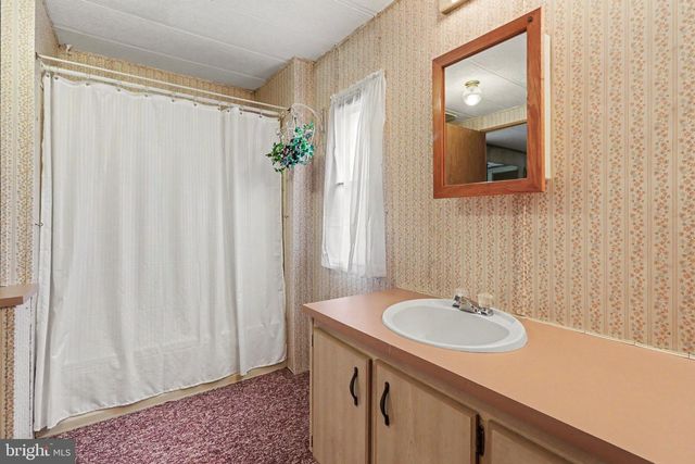 2015 E PENNSYLVANIA AVE, Lebanon, PA 17042