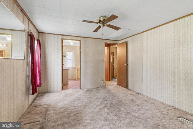 2015 E PENNSYLVANIA AVE, Lebanon, PA 17042