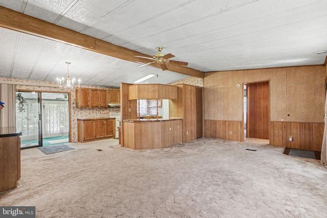 2015 E PENNSYLVANIA AVE, Lebanon, PA 17042