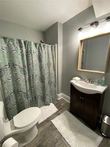 133 N PINELLAS AVENUE, Tarpon Springs, FL 34689