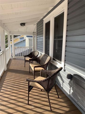 133 N PINELLAS AVENUE, Tarpon Springs, FL 34689