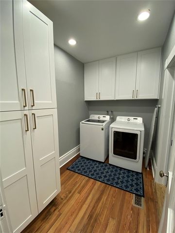 133 N PINELLAS AVENUE, Tarpon Springs, FL 34689