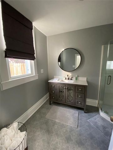 133 N PINELLAS AVENUE, Tarpon Springs, FL 34689