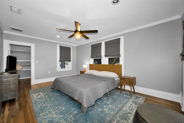 133 N PINELLAS AVENUE, Tarpon Springs, FL 34689