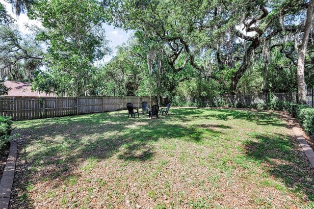 133 N PINELLAS AVENUE, Tarpon Springs, FL 34689
