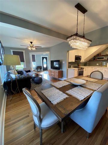 133 N PINELLAS AVENUE, Tarpon Springs, FL 34689