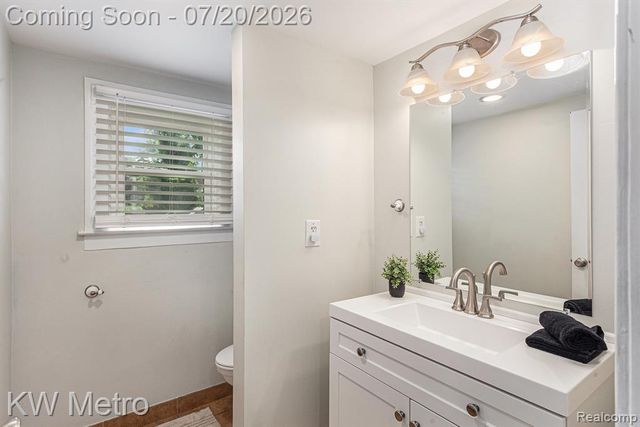 202 N Washington Avenue, Royal Oak, MI 48067