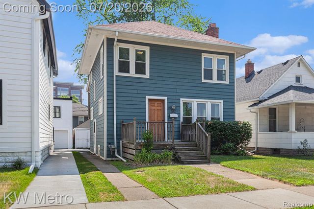 202 N Washington Avenue, Royal Oak, MI 48067